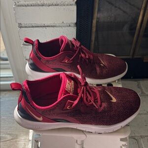 Nike Flex Trainer 9 cross-training shoes Team Red/Metallic Copper color size 8.5